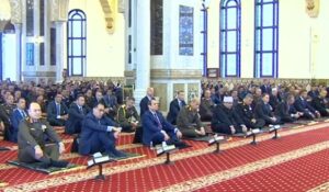 الرئيس عبد الفتاح السيسي يؤدي صلاة الجمعة في مسجد المشير طنطاوي بالتجمع الخامس
